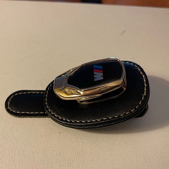 BMW Motorsports Logo Sunglass Holder for Car Black PU Leather With Gold NWT - Picture 11 of 13